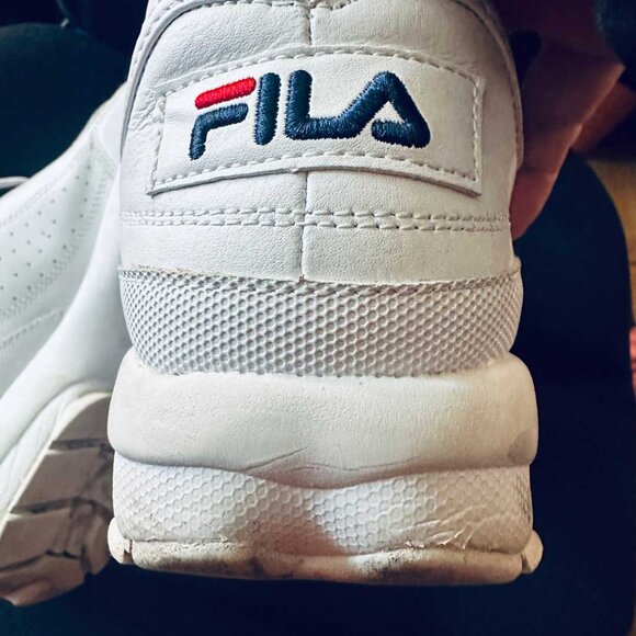 Fila Women's Disruptor II Premium Sneaker - Size 8,5 - Picture 9 of 10